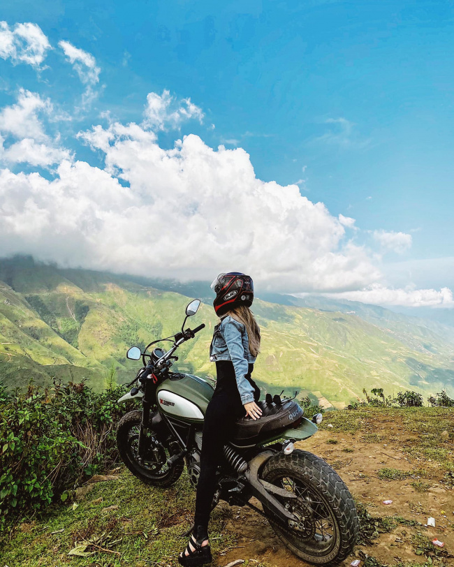 5 hours, a passenger car, cloud hunting, expenses, experience, planning, ride a motorbike, ta xua, travel, planning to ‘hunt clouds’ in ta xua at a cost of only about 50$/person