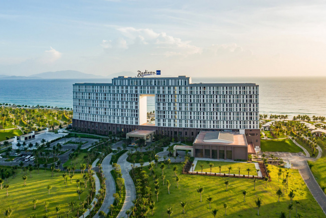 almanity hoi an, caravelle saigon, radisson blu resort, vietnam hotel, 10 vietnamese resorts win asia’s luxury award