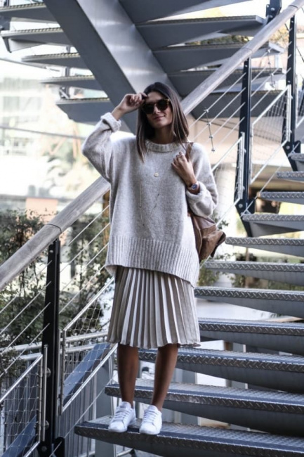 áo sweater là gì? 11 cách phối đồ trendy 2021 chuẩn stylist cho phái nữ