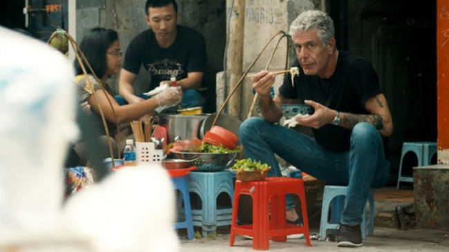 change, chef, hanoi, international, vermicelli, how is the noodle shop in hanoi that was introduced by chef anthony bourdain on cnn tv now?