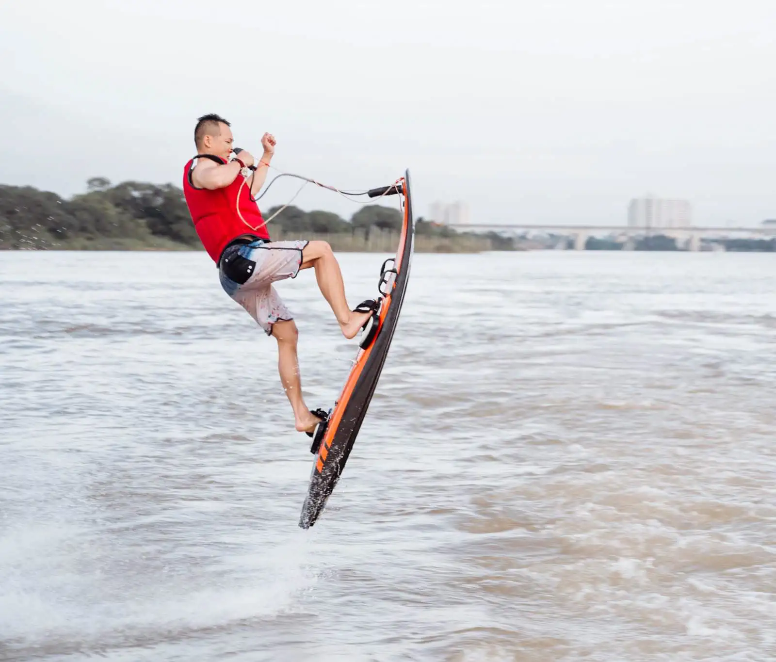 Lướt ván phản lực- Silver surf, thú chơi cảm giác mạnh thách thức giới hạn bản thân tại Việt Nam