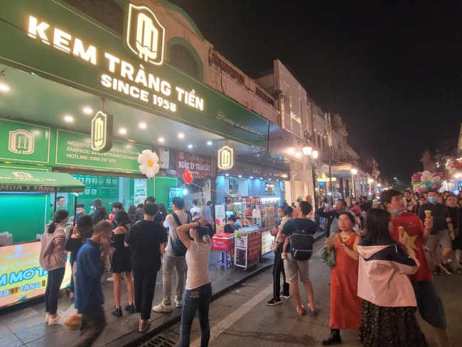 along the mosquito net, bat dan street, bun cha, fried rice, giang coffee, hanoi food, nuggets, the old town, vermicelli, 24 hours eating ‘forget the way back’ in hanoi’s old quarter