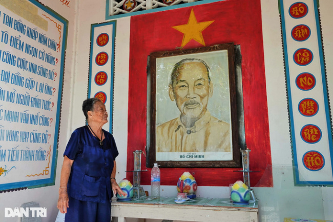 home, soc trang, strange, uncle ho, the old lady u90 spent a billion dong to build a house full of unique paintings in soc trang