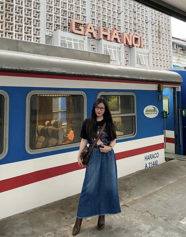 dalat railway station, ha noi station, hai phong station, hai van bac station, hue station, train station, turn on mode, train stations in vietnam are as beautiful as in the movies, some even become famous tourist destinations