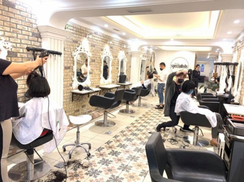 top 11 tiệm cắt tóc đẹp và nổi tiếng tại hà nội được nhiều người lui tới nhất