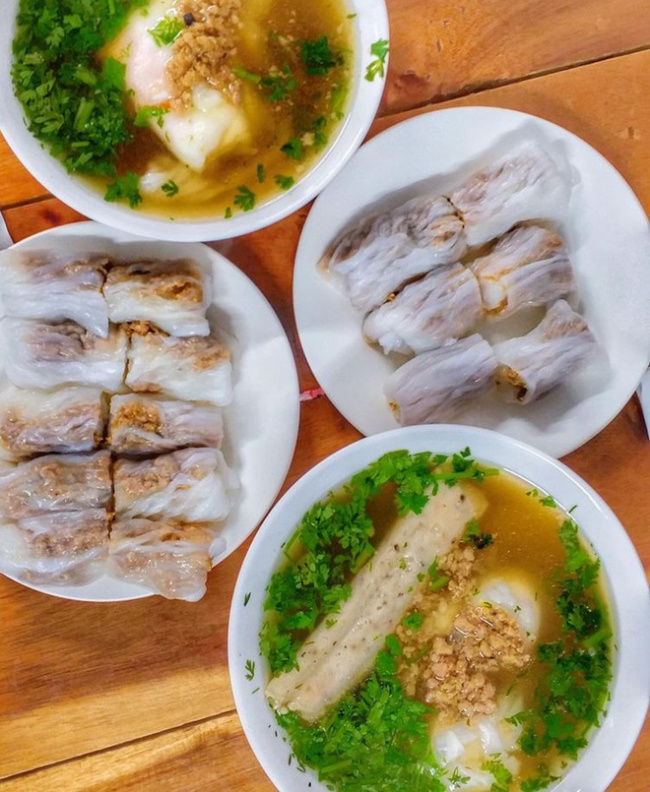 attracting foreigners, dang van ngu, hanoi vermicelli, pan bread, specialty food, vietnamese people, you don’t have to go far, just walking around ho chi minh city, you can “eat down” famous dishes in 3 regions.