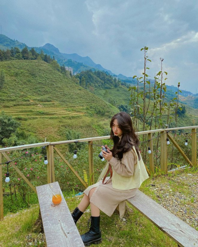 coffee cups, coffee shops, cold weather, social networks, terraces, sapa has 4 cafes covering the valley for you to sip water while enjoying the majestic nature