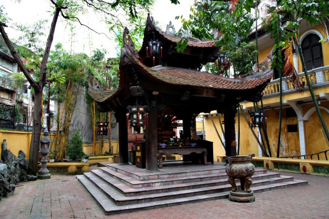 top 15 ngôi chùa hà nội linh thiêng và nổi tiếng nhất 2022