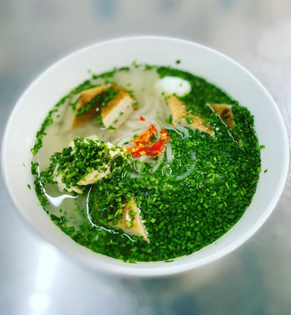 land of nou, shallot soup, travel, typical flavor, stop in the land of nau, and enjoy the famous shallot soup for the blue lovers