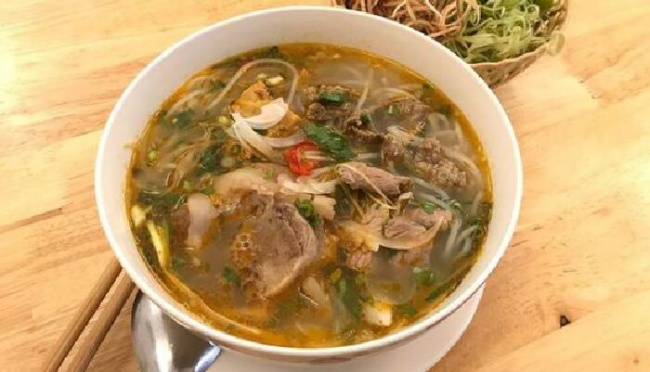 bún bò, bún bò huế, quán bún bò, tân bình, quận tân bình, địa chỉ quán bún bò, địa chỉ ăn bún bò, ăn bún bò tân bình, top 17 quán bún bò ngon tại quận tân bình, đáng để thưởng thức