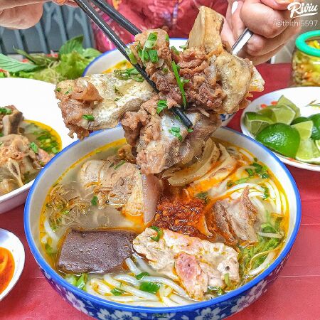 bún bò, bún bò huế, quán bún bò, tân bình, quận tân bình, địa chỉ quán bún bò, địa chỉ ăn bún bò, ăn bún bò tân bình, top 17 quán bún bò ngon tại quận tân bình, đáng để thưởng thức