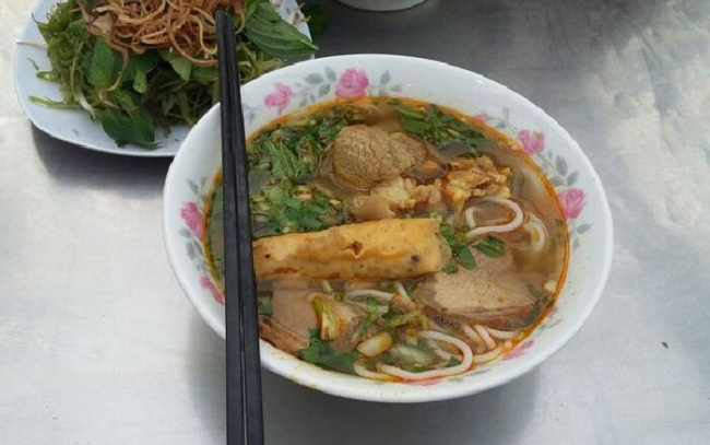 bún bò, bún bò huế, quán bún bò, tân bình, quận tân bình, địa chỉ quán bún bò, địa chỉ ăn bún bò, ăn bún bò tân bình, top 17 quán bún bò ngon tại quận tân bình, đáng để thưởng thức