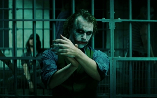 Top 9 Triết lý thâm sâu không ngờ trong những câu nói của tên hề Joker