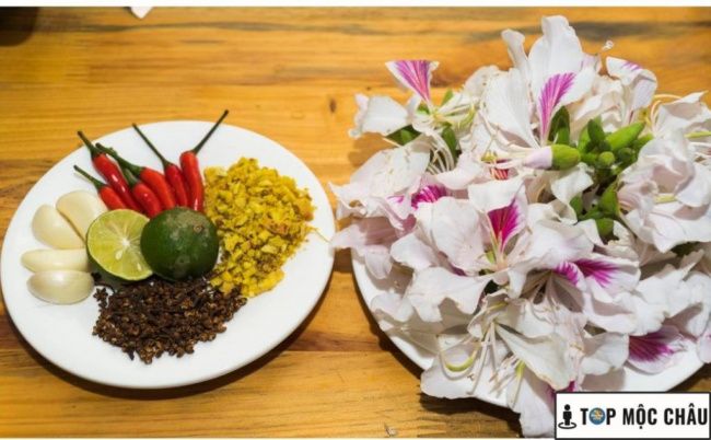 top 3 lý do khiến món nộm hoa ban mộc châu trở thành tinh hoa ẩm thực.