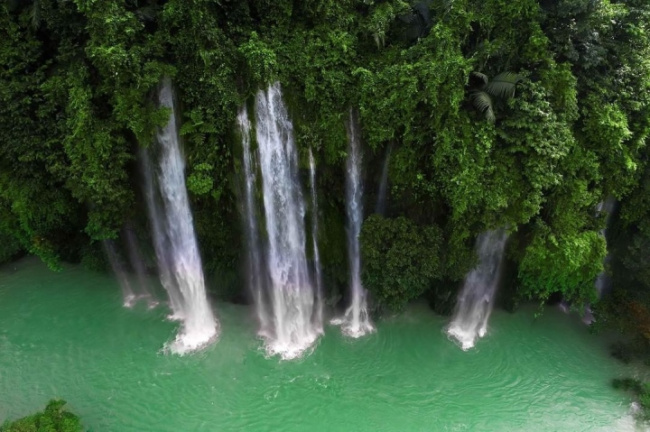archeology, city center, contemplation of beauty, culinary experience, ruins, waterfalls, the ‘fairy scene’ at the foot of mua roi (rainfall) waterfall captivates visitors when coming to thai nguyen