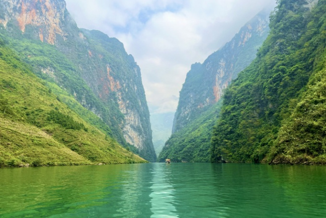 cinnamon river, ha giang, tu san alley, surfing to discover the beauty of the most unique canyon in vietnam