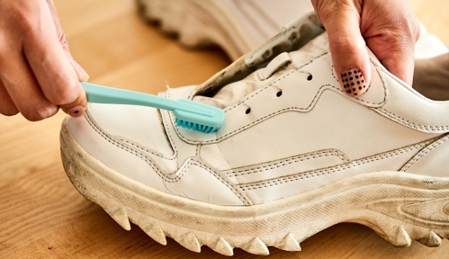 cách giặt giày thể thao đúng cách cho tín đồ yêu giày