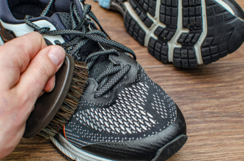 vệ sinh giày thể thao và chăm sóc chúng đúng cách bạn đã biết chưa?