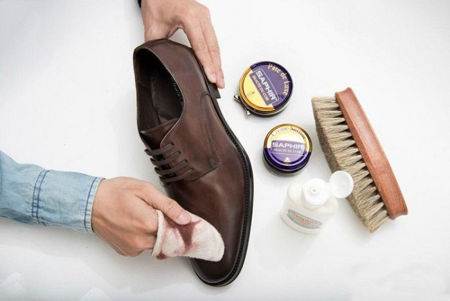 cách phục hồi giày da bị xước hiệu quả ngay tại nhà