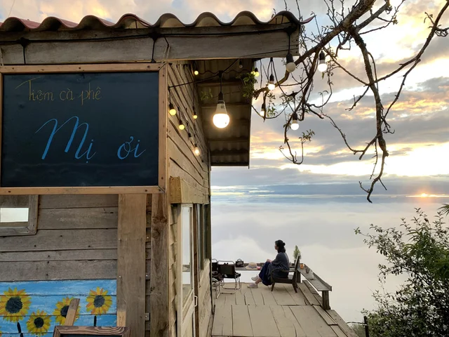 5 quán cà phê săn mây tuyệt đẹp tại tà xùa