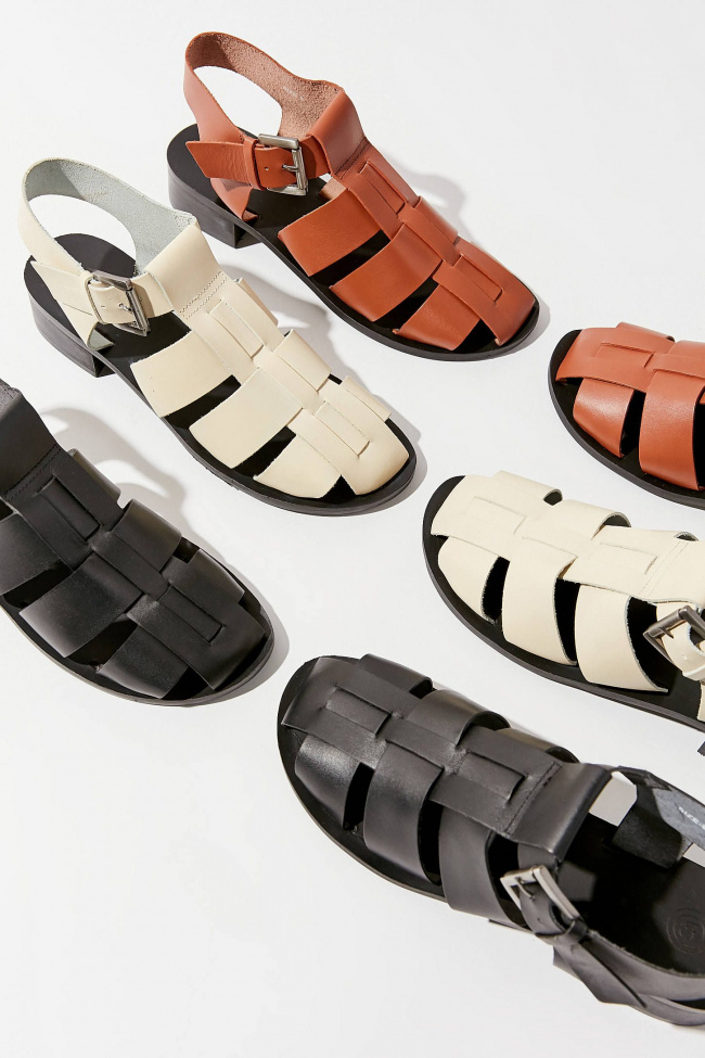 cách chọn giày sandals hợp dáng người và tốt cho sức khỏe