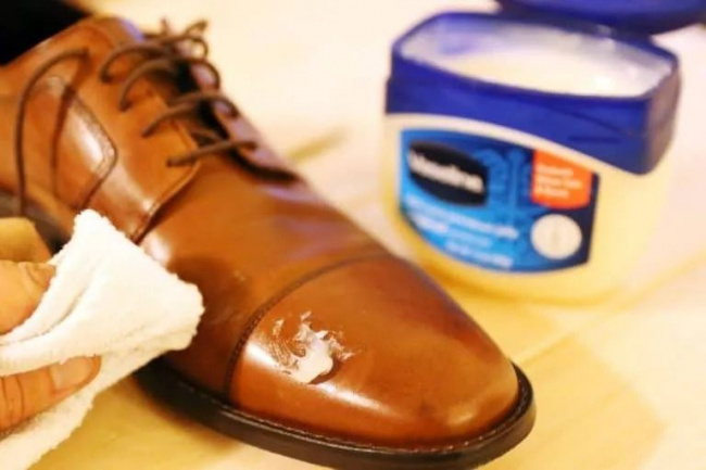 5 cách phục hồi giày da cực kỳ hiệu quả bạn có thể áp dụng ngay tại nhà