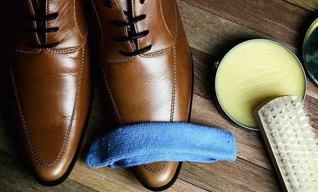 cách làm sạch giày da bóng hiệu quả tại nhà