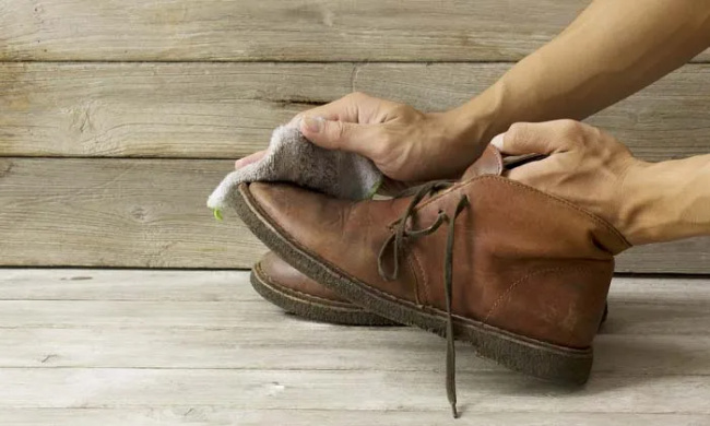 cách phục hồi giày da cũ: ý tưởng tự làm dễ dàng và nhanh chóng tại nhà