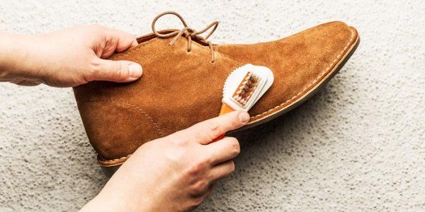 các bước đơn giản để chăm sóc giày da bò tại nhà