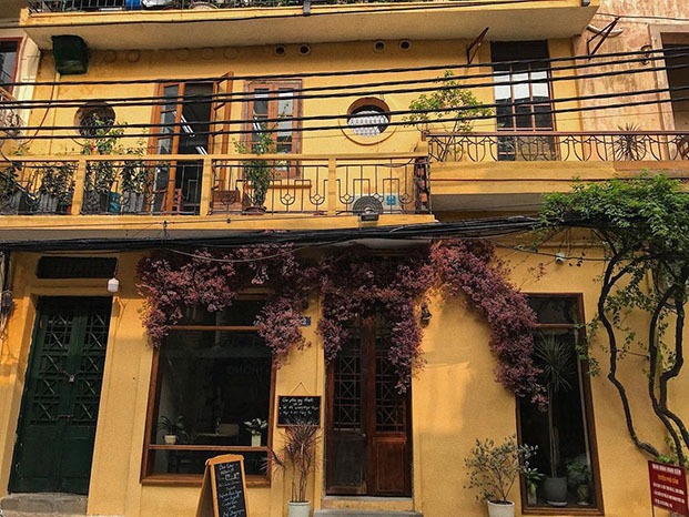 Top 19 quán cafe Hà Nội view chụp hình sống ảo cực đẹp - ALONGWALKER