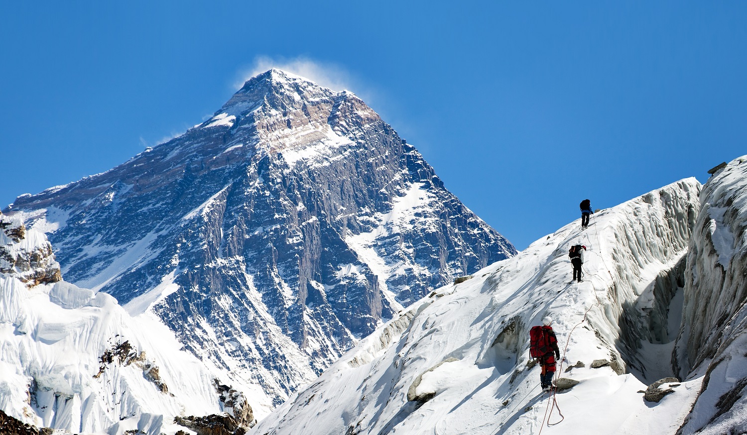 trekking nepal: so sánh everest base camp và annapurna base camp