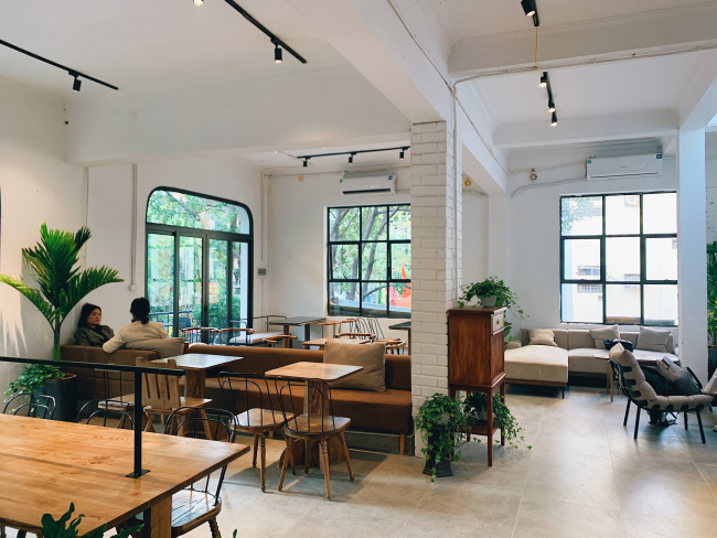 coffee shop, hanoi, new location, opening hours, to ngoc van, west lake area, a series of brand new cafes in hanoi for young people to “live virtual” this christmas