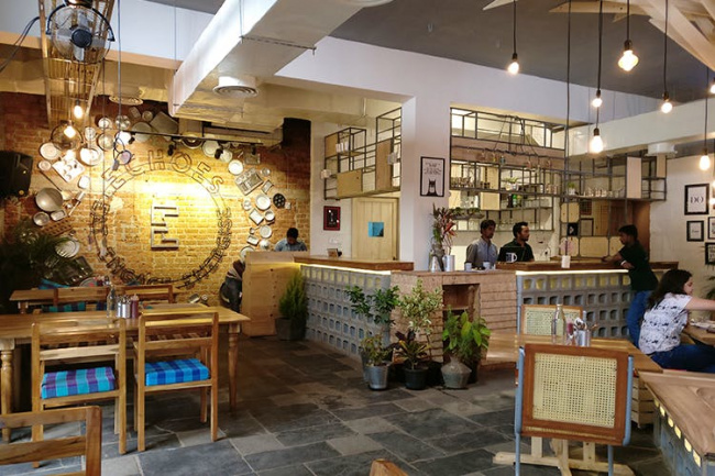 5 quán cafe trần hưng đạo sở hữu đồ uống ngon view đẹp khỏi bàn