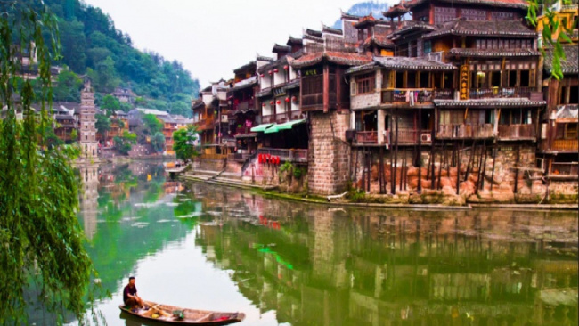 top 10 ngôi làng cổ tích trên thế giới mang vẻ đẹp rung động lòng người