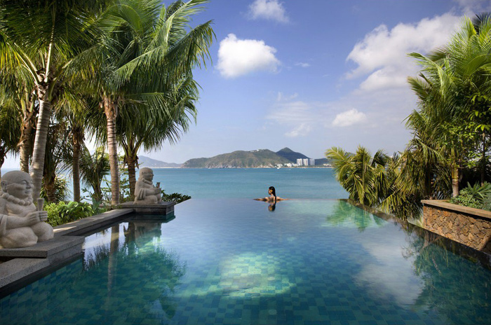 Top bể bơi vô cực đẹp nhất Châu Á, có cả một resort của Việt Nam