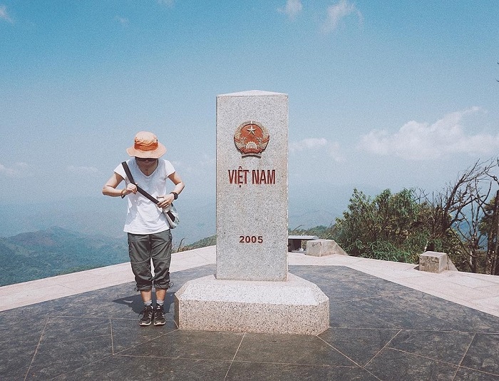 Đi dọc Việt Nam chinh phục những cột mốc biên giới thiêng liêng nhất