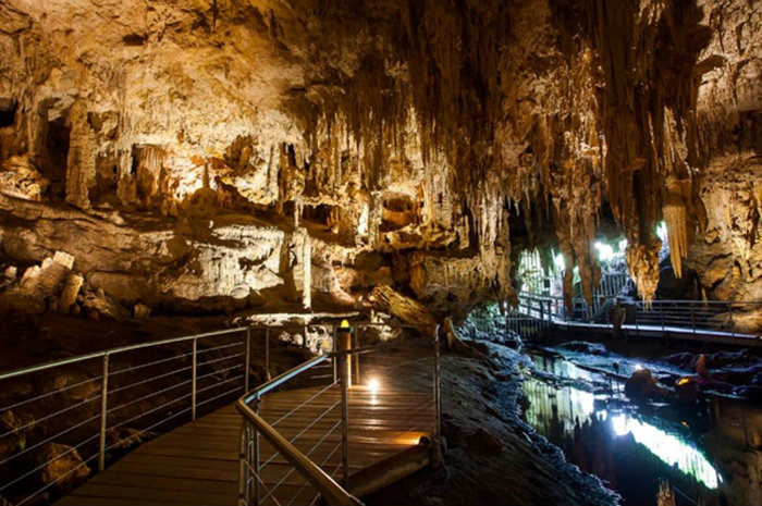 Khám phá 10 hang động dài nhất thế giới và những con số kinh ngạc