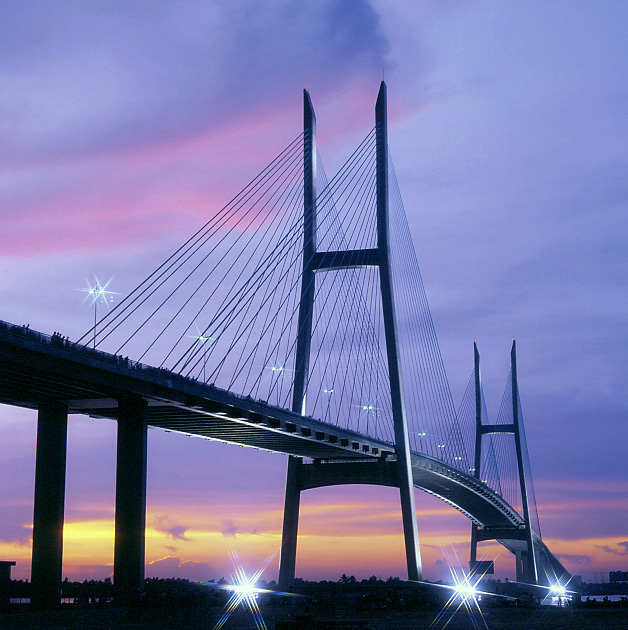 Kiến trúc duyên dáng của Cầu Mỹ Thuận