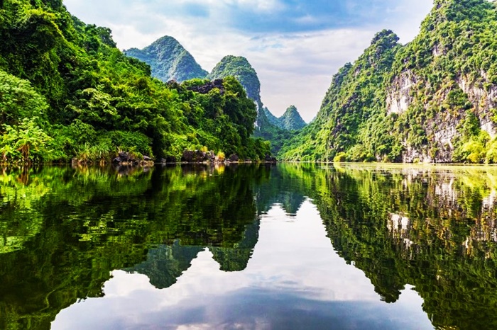 Giá vé 11 địa điểm du lịch Ninh Bình ‘hot’ nhất hè 2020