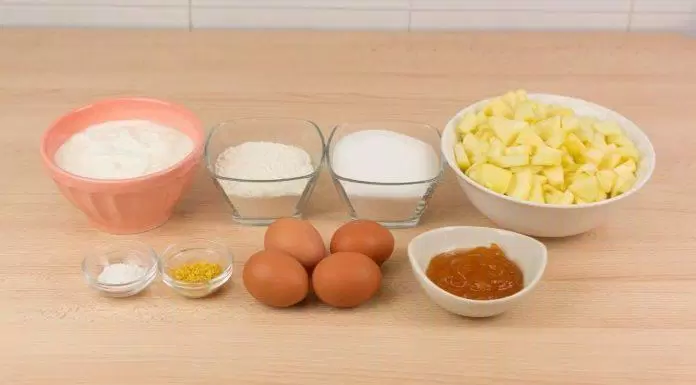ẩm thực, món ngon, cách làm bánh gato sữa chua táo đỏ ngon mát
