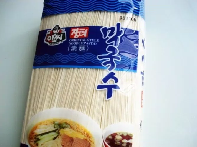 Giải nhiệt mùa hè với món mì đậu nành lạnh đến từ Hàn Quốc