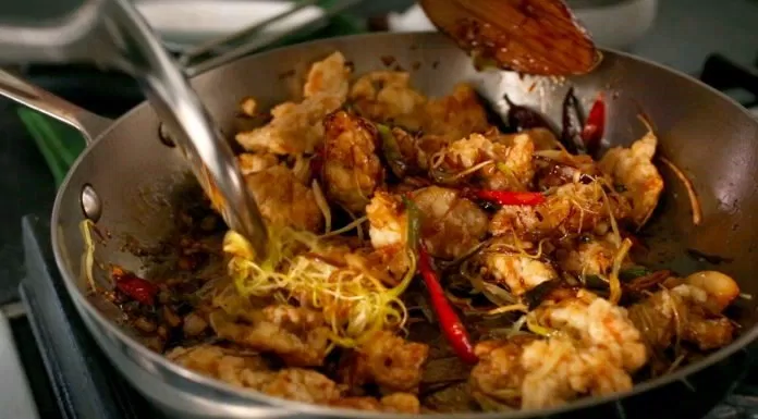 ẩm thực, món ngon, cách làm gà rán tỏi cay đổi vị cho bữa cơm thêm hấp dẫn