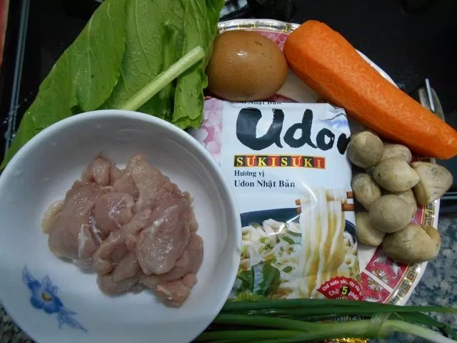 Cách nấu mì Udon Nhật “phiên bản sinh viên” nhanh, rẻ tại nhà