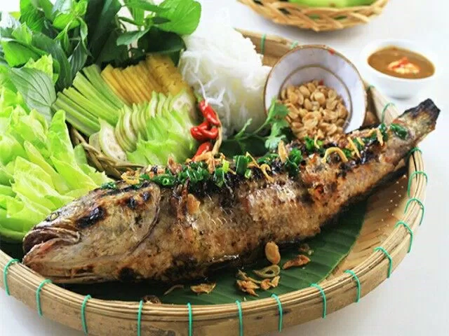 Cá lóc nướng trui – món nướng đậm phong cách Tây Nam Bộ