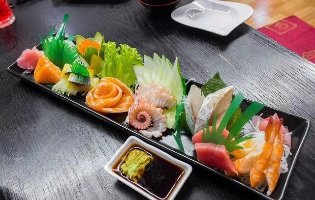 ẩm thực, quán ngon, thiên du sky, “sự quyến rũ” của quán sushi bình dân
