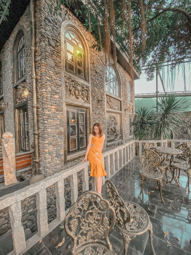 stone castle cafe quận tân phú: tuyệt tác châu âu giữa lòng sài gòn