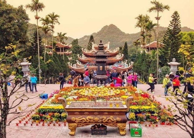 Các địa điểm du lịch tâm linh gần Hà Nội nổi tiếng nhất