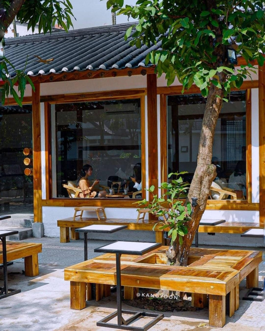 Hanok Cafe, quán cà phê xây dựng theo phong cách Hàn Quốc cổ đầu tiên tại Việt Nam.