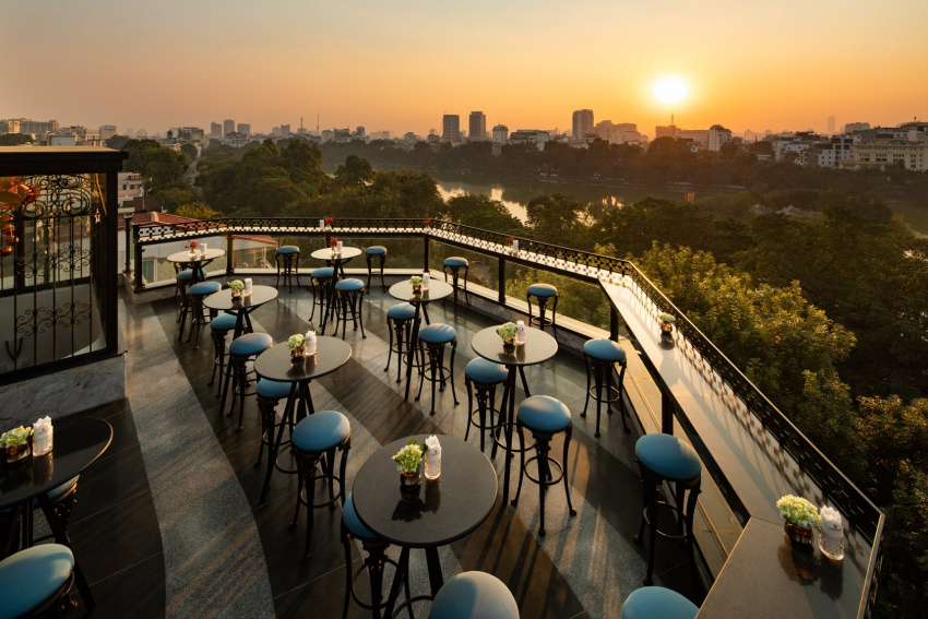 10 Rooftop Bar Hà Nội Sang Chảnh View Ngắm Cảnh Đẹp Lung Linh Từ Trên Cao