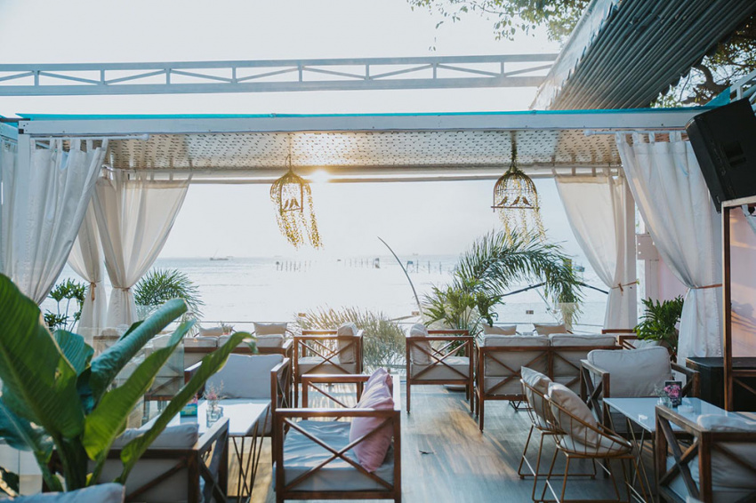 Gazebo beach front lounge & café sang xịn mịn